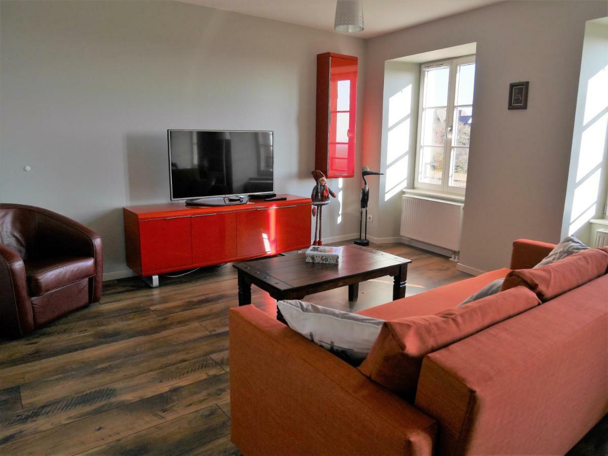 Les Gites De La Tour, Appartement "La Plaine" แซ็ง-อิปโปลีท ภายนอก รูปภาพ