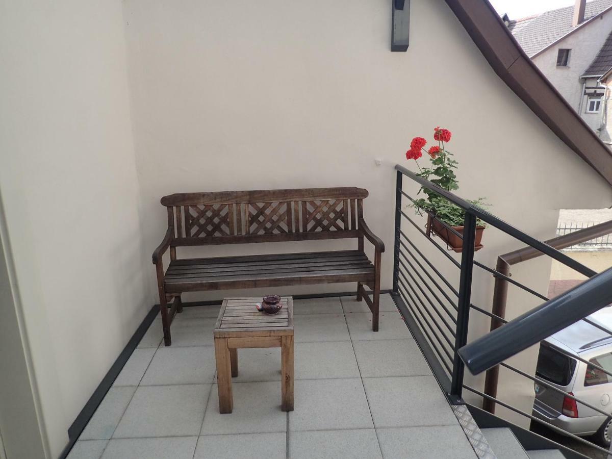 Les Gites De La Tour, Appartement "La Plaine" แซ็ง-อิปโปลีท ภายนอก รูปภาพ